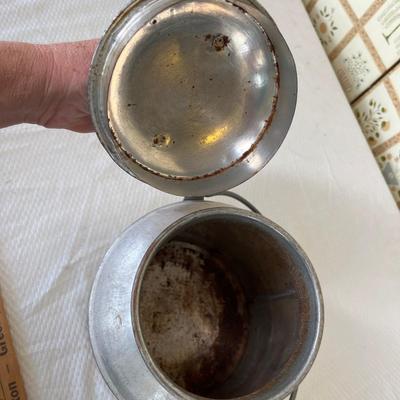 Antique Cream can
