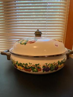 Vintage TABLETOPS UNLIMITED Vitrocermaic “Kensington Garden Pot with Lid