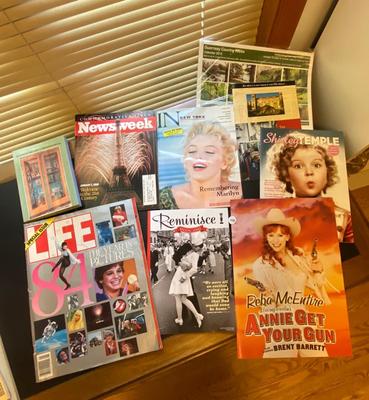 Vintage Memoribilia Magazines | Lot of Five