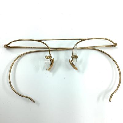 526 Vintage Bausch & Lomb Arco 1/10 12kt Gold Glasses