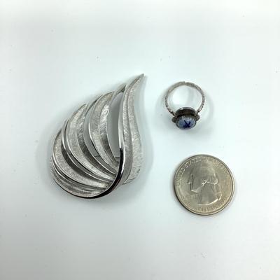 529 Vintage Trifari Pin & Holland Windmill Ring
