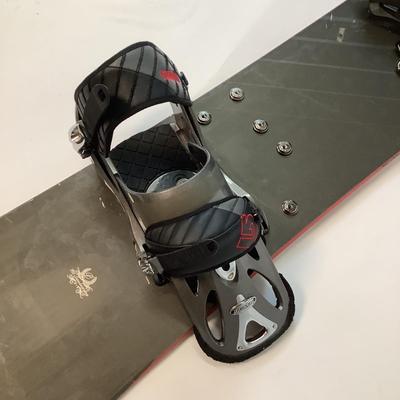 526 K2 Podium 156cm Snowboard w/Burton Large Bindings Giro Helmet & Travel Bag