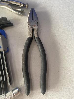 Metric & SAE Allen Wrenches and Other Handy Tools