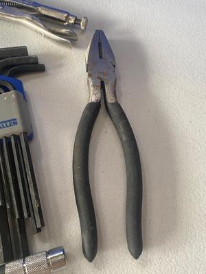 Metric & SAE Allen Wrenches and Other Handy Tools