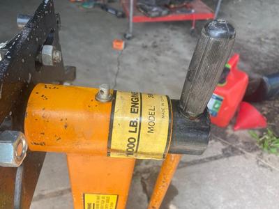 Model 3981 1000 lb Engine Stand