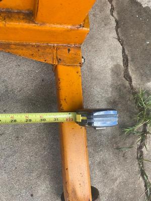 Model 3981 1000 lb Engine Stand