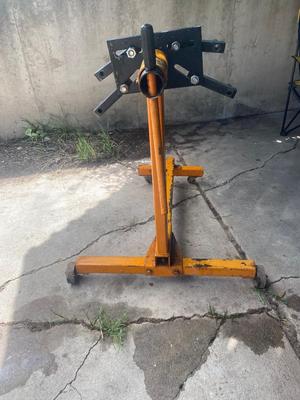 Model 3981 1000 lb Engine Stand