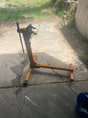 Model 3981 1000 lb Engine Stand