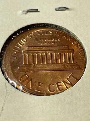 1981-P CHOICE UNCIRCULATED CONDITION OFF-CENTER ERROR LINCOLN CENT AS PICTURED.