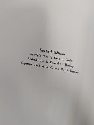 Vintage Books - Leaves Of Gold - The World Atlas - The Volume Library