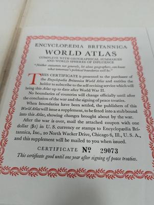 Vintage Books - Leaves Of Gold - The World Atlas - The Volume Library