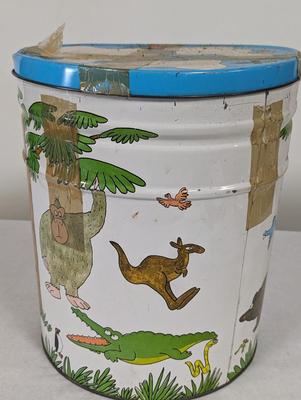 Vintage Animal Large Metal Popcorn Container