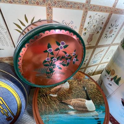 Lot of tins