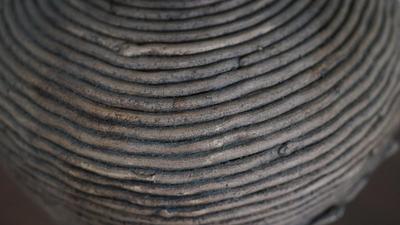 VINTAGE ART POTTERY COILED EXTERIOR / RACU DISC RIM/ ON CERAMIC SIGNED WOODROW ...