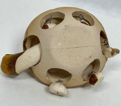 Vintage Ceramic Nodding Bobblehead Turtle Mom with babies on back