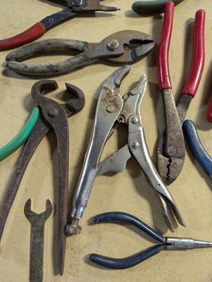 Assortment Of Tools Lot 17
