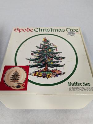 4 - Spode Christmas Tree Buffet Sets