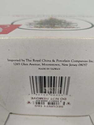 Spode Christmas Tree 2.5 Quart Tea Kettle
