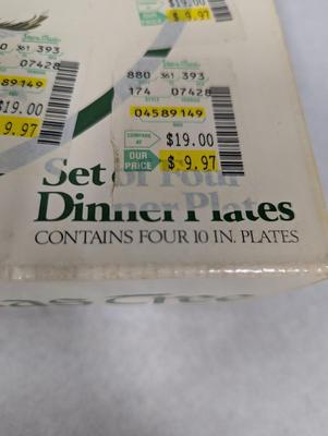 Spode Christmas Tree 4 - 10" Plates, 4 - Salad Plates & 4 Party Plates