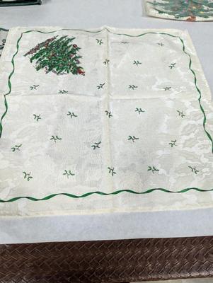 Spode Christmas Tree Place-mats, Napkins, Oven Mitt & Aprons