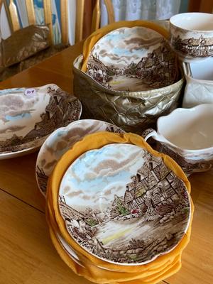 Vintage JOHNSON BROTHERS "Olde English Countryside" China Set, Service for Seven