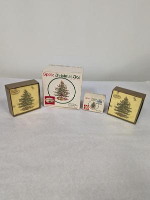 Spode Christmas Tree Napkins, Salt & Pepper Shakers, & Round Deep Casserole Dish 1 Pint