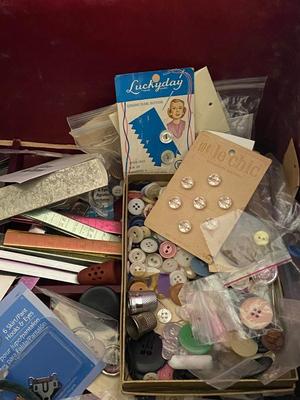 JOANNE Red Handled Sewing Basket