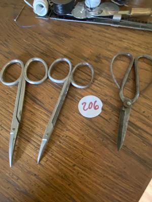 Vintage Sewing Accessories | LOT ONE