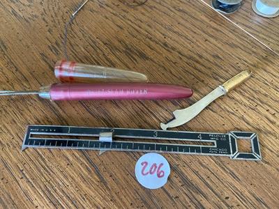 Vintage Sewing Accessories | LOT ONE
