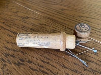 Vintage Sewing Accessories | LOT ONE