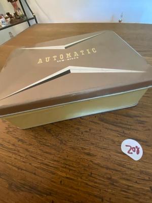 Vintage Sewing Accessories | LOT TWO