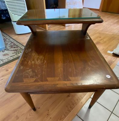 Vintage Lane Acclaim End Table