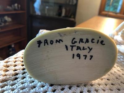 “La Pieta” Statue Lot, Pair