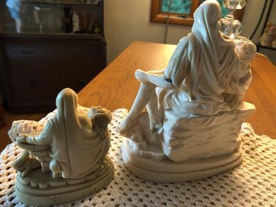 “La Pieta” Statue Lot, Pair