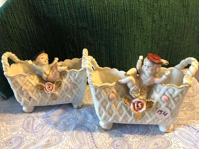 Vintage/Antique THAMES. Victorian Porcelain Vase Figural Set, Handpainted and Numbered