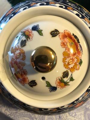 TAKASHI Ornate Teapot, Creamer, and Sugar