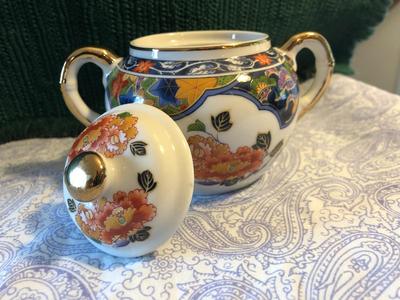 TAKASHI Ornate Teapot, Creamer, and Sugar