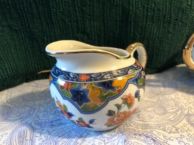 TAKASHI Ornate Teapot, Creamer, and Sugar