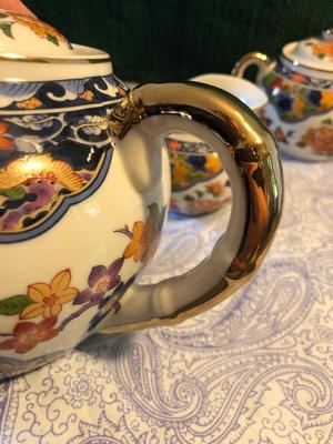 TAKASHI Ornate Teapot, Creamer, and Sugar