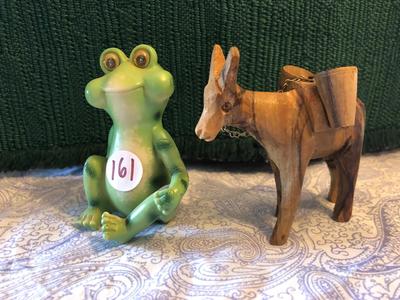 China Cabinet Knick Knacks | LOT ONE