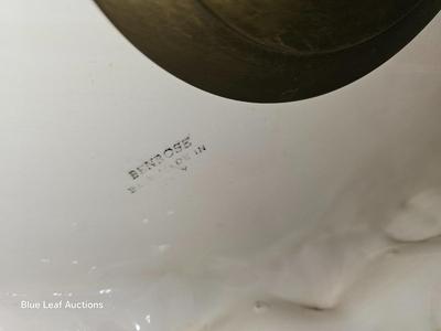 Lot 37: Vintage Benrose Porcelain Capodimonte Lamp