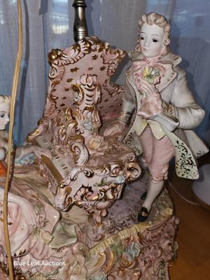 Lot 37: Vintage Benrose Porcelain Capodimonte Lamp