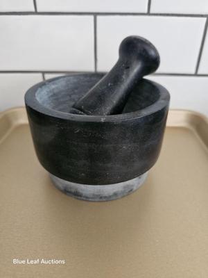 Lot 38: Black Granite Pestal & Mortar