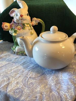 Springtime Teapot Lot