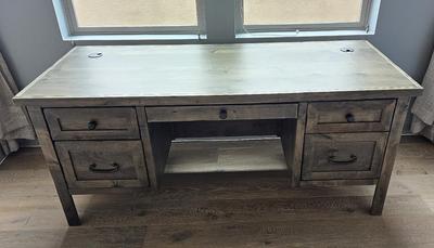 Lot 42: Joshua Creek Executive Desk - Grey