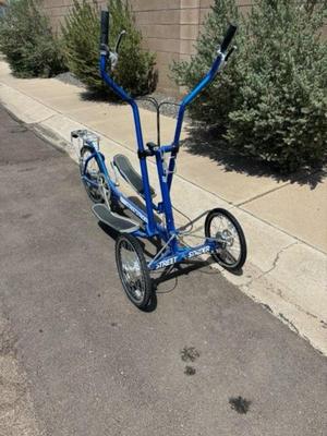 Lot 45: StreetStrider 8s