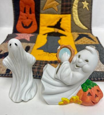 Halloween Lot - quilted Table Runner, 4 porcelain ghosts
