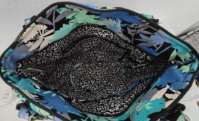 Lot 46: Vera Bradley Purse & Lug RFID Wallet