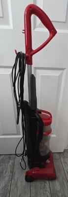 Lot 47: Dirt Devil Vacuum