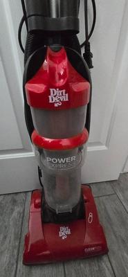 Lot 47: Dirt Devil Vacuum